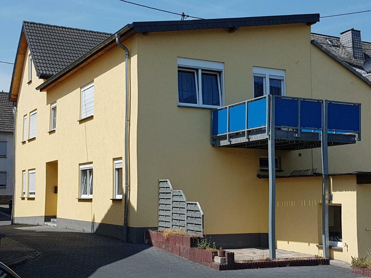 Vulkanpark-Ferienwohnung Karibic Nickenich Exterior photo